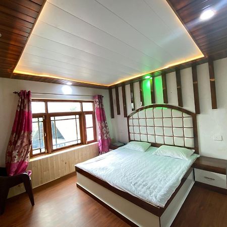 Sheen Homestay Gulmarg Exterior foto