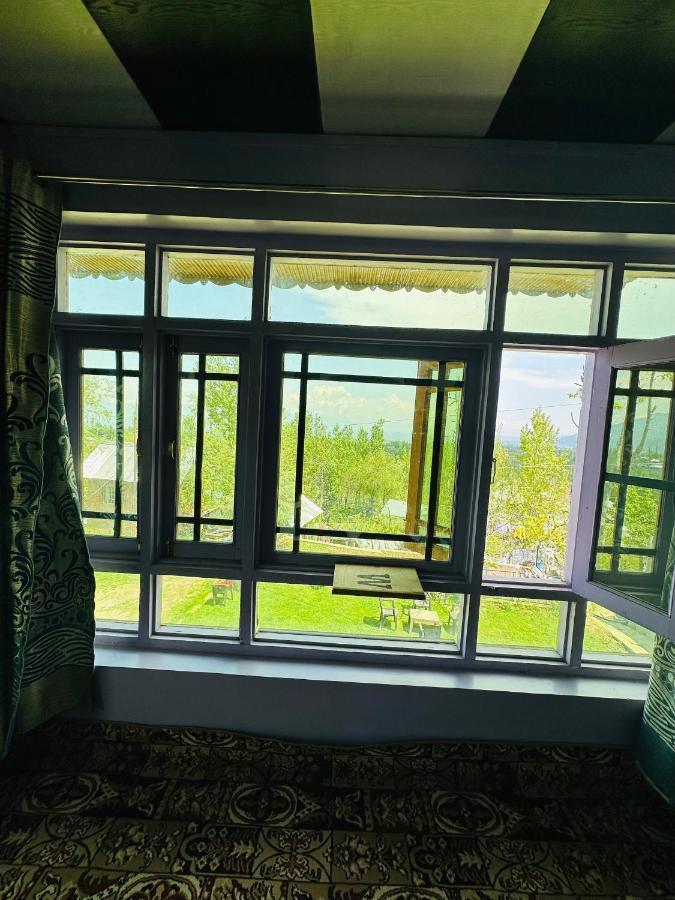 Sheen Homestay Gulmarg Exterior foto