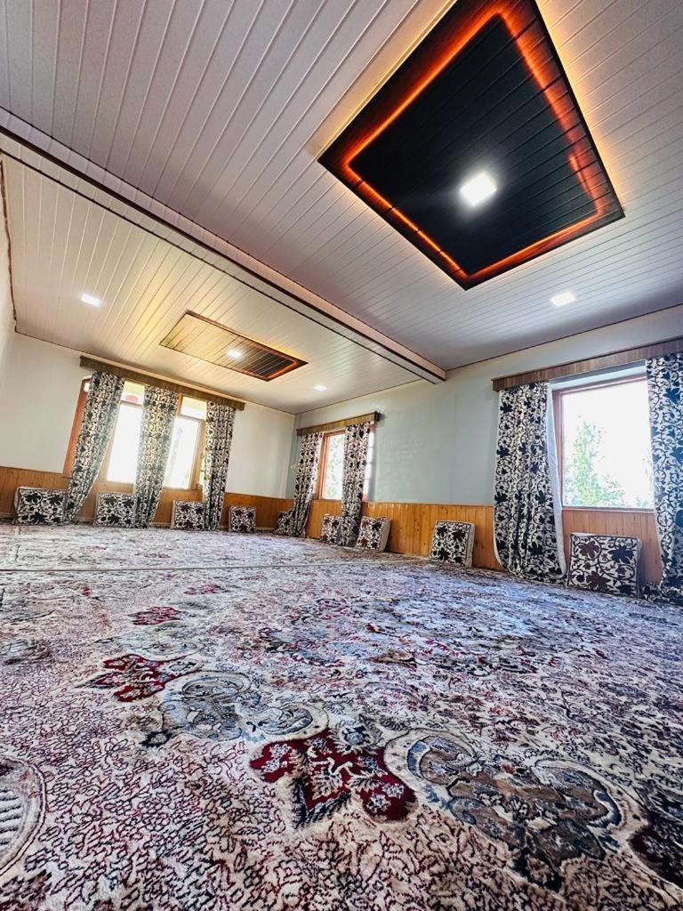 Sheen Homestay Gulmarg Exterior foto